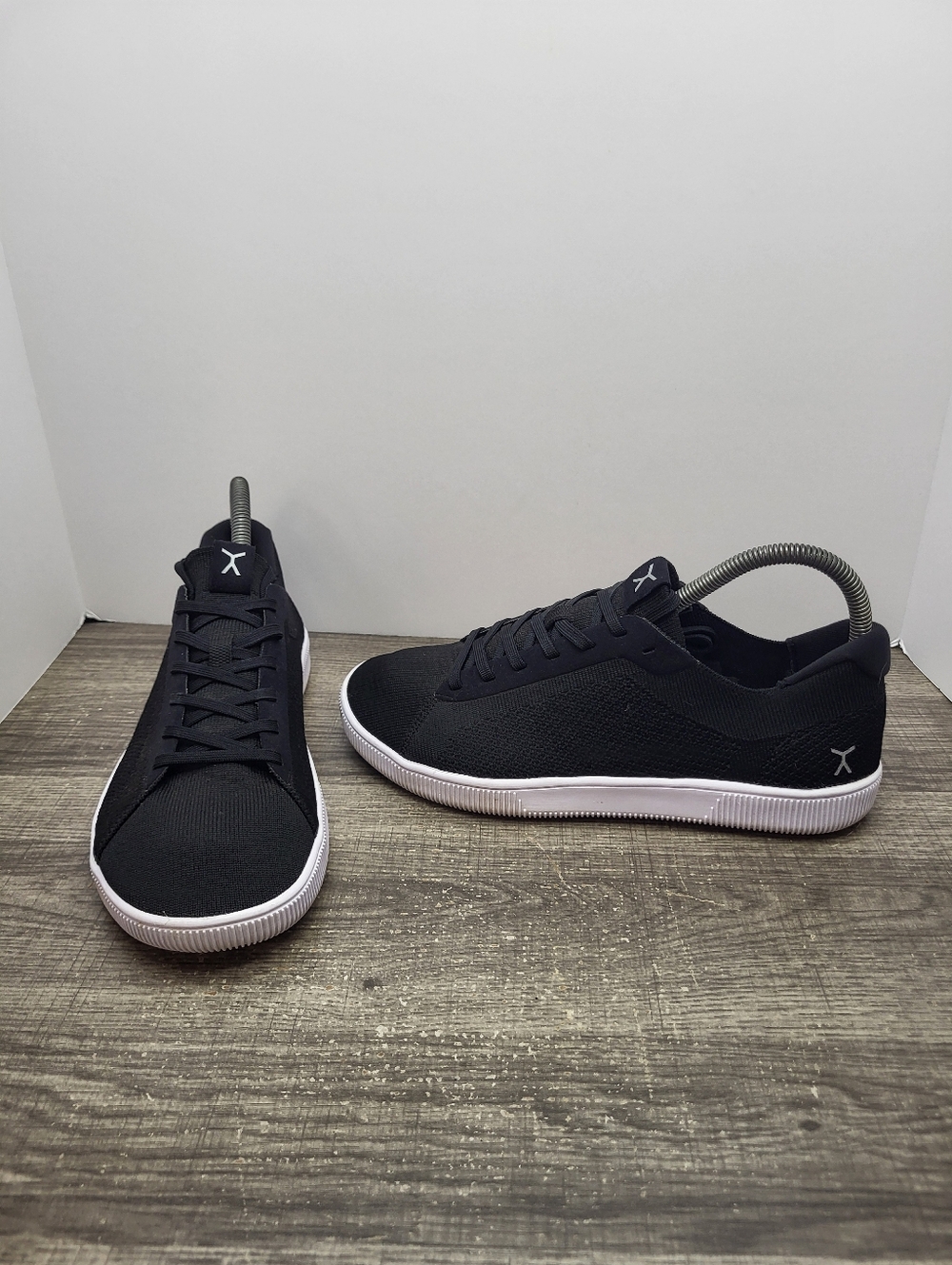 Flux Adapt Trainer Black Womens Size 8.5 Mens Size 7.5 Athletic Shoes Sneakers